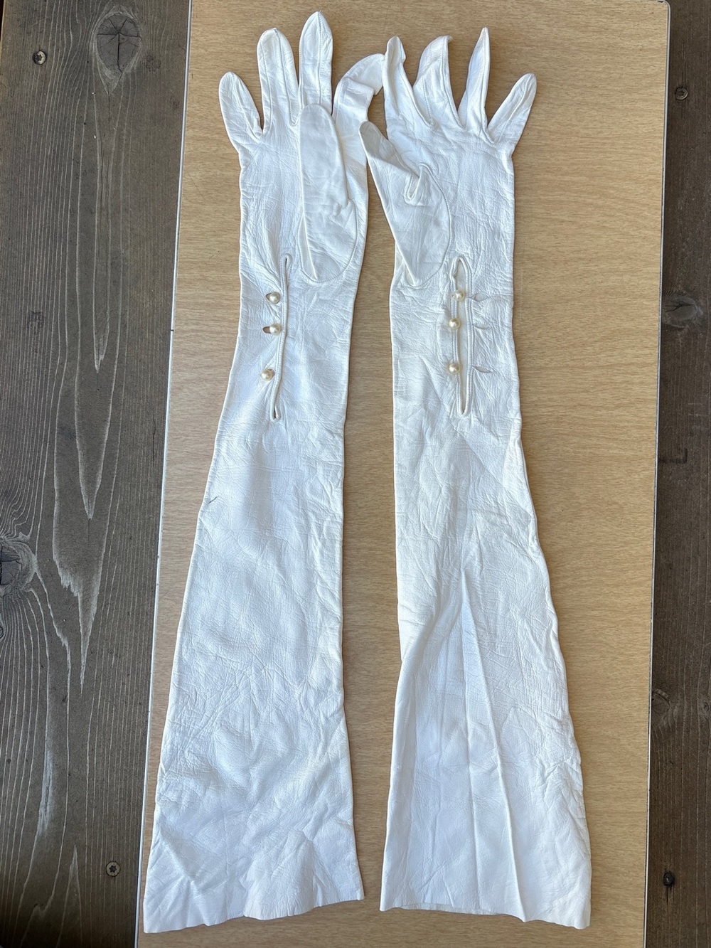 Vintage White Soft Thin Nappa Leather Long Opera Gloves With Button Detail 6.5